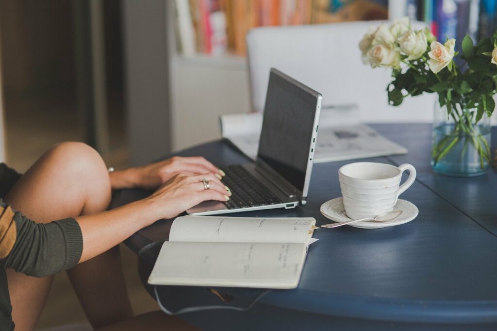 content writing is an excellent side hustle for introverts who have good writing skills