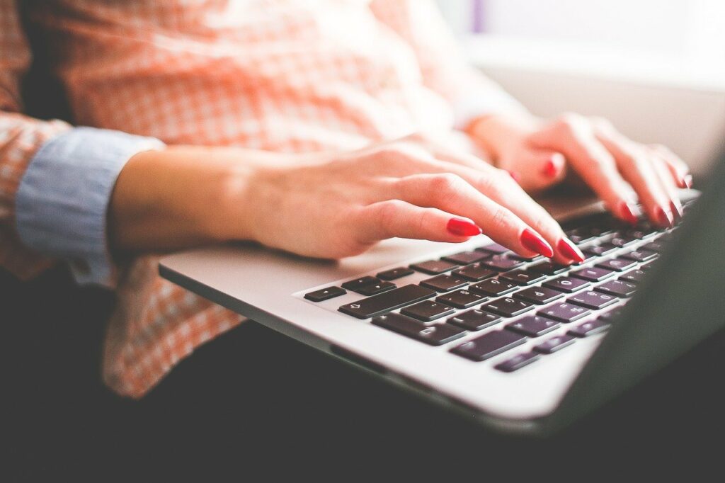 some instructions on how to write a professional press release
